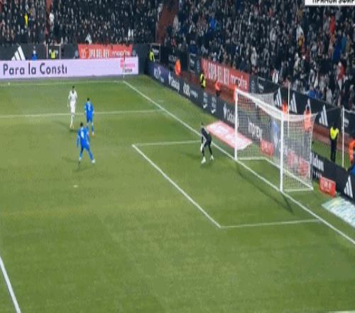 青岛男篮横,扫广州男篮,再掀高潮对,爱游戏体育,Aiyouxi,体育资讯,实时比分,比赛分析,爱游戏体育官网